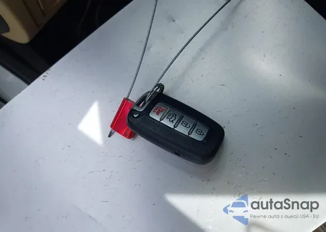 2012 Hyundai Genesis 3.8 z USA, uszkodzony, nr VIN KMHGC4DD9CU189721